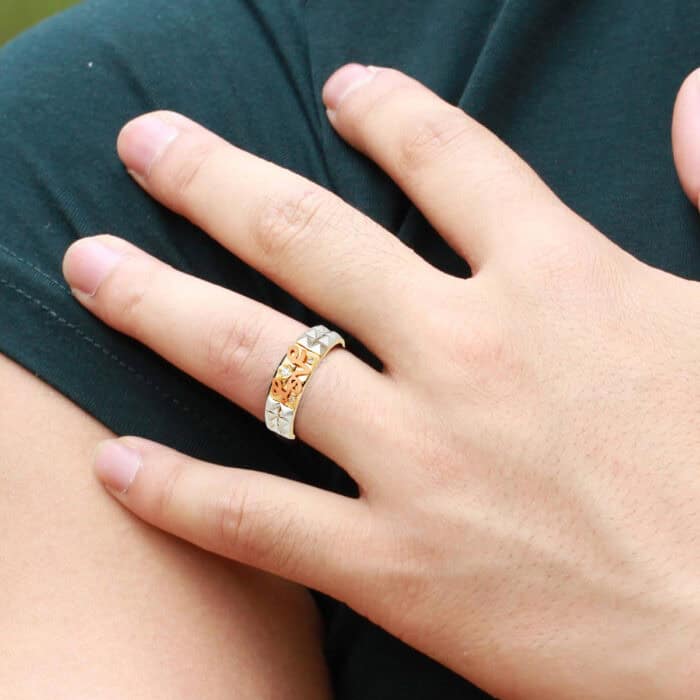 14K Tri Color Gold Cubic Zirconia Men's Wedding Band - Image 4
